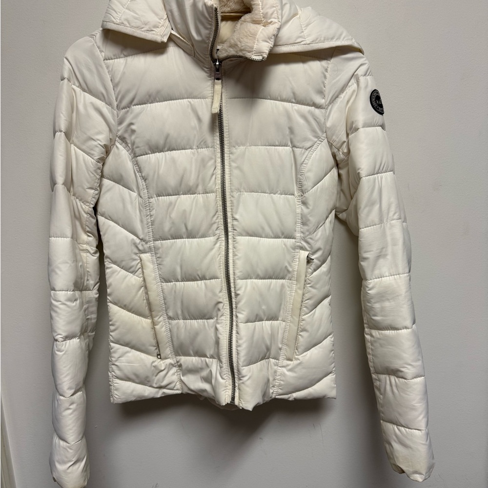 Abercrombie & Fitch Cream Puffer Jacket